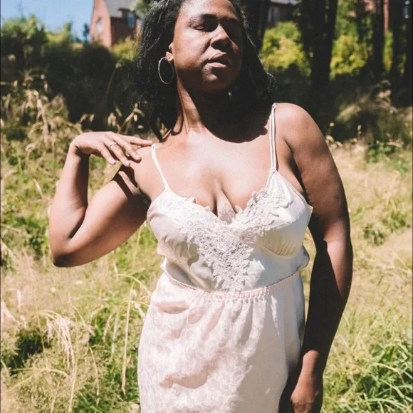 Vintage Lingerie Silk & Lace slip - Picture 3 of 3